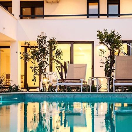 Apartments villa Ladini Split Exteriör bild